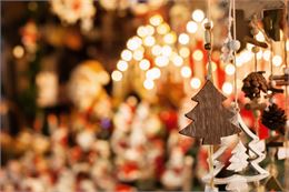 Marché de Noël à Moûtiers_Moûtiers - Adobe stock