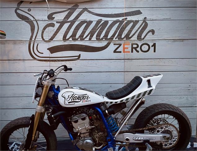 photo - Hangar 01