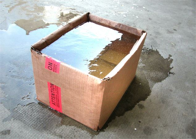 Exposition : La résistance des matériaux_Annecy - © Masse critique, Laurent Faulon, 2004