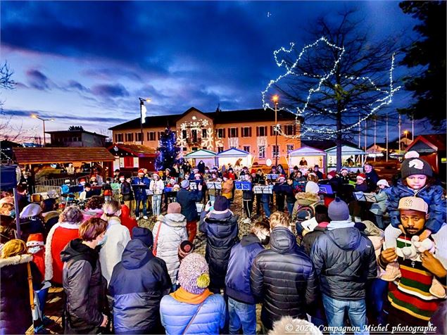 Marché de Noël artisanal des Eclectik's_Douvaine - Compagnon Michel Photographie