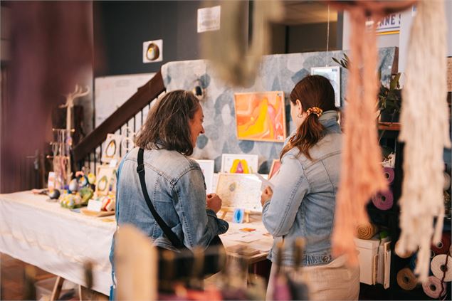 La Magie de l'hiver au Faubourg Montmélian - Clara Ferrand