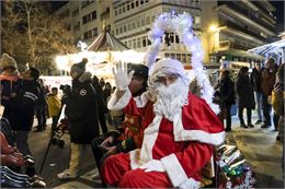 Bonjour l'Hiver - Journée du Père Noël  et Grande parade_Annemasse - Gilles Bertrand
