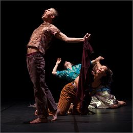 Tendre Carcasse • Compagnie F / Arthur Perole - Nina Flore Hernandez