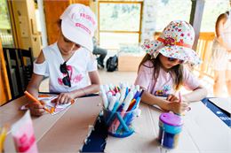 Atelier créatif : masques d'animaux - ©Sylvain Aymoz