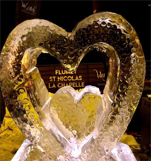 Photo sculpture sur glace - OT Flumet/St Nicolas