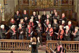 chorale Accord ’Aime, dirigé par la cheffe de chœur  Véronique Repplinger