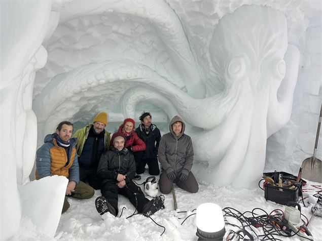 Sculpteurs de la grotte de neige - OTGP