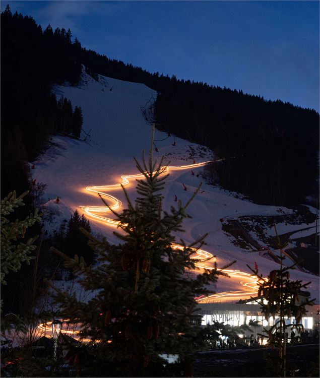 Descente aux falmbeaux - @Un Duo