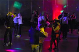 Bal salsa - Salsa sin fronteras