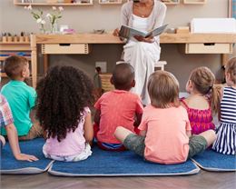  - ©Monkey_business_images