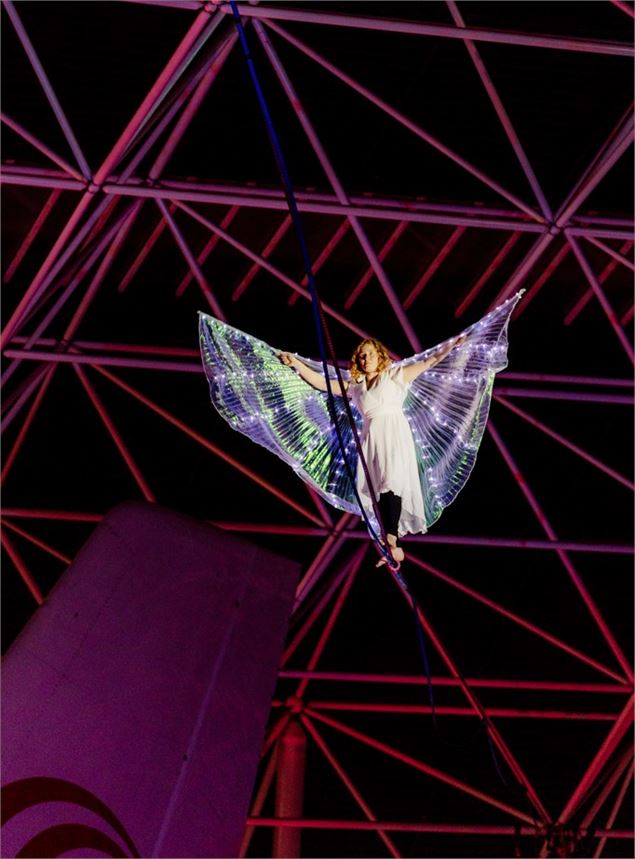 Spectacle de noël : show de highline_Les Carroz-d'Arâches