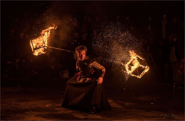 Spectacle pyrotechnique de Félix - AFOZIC