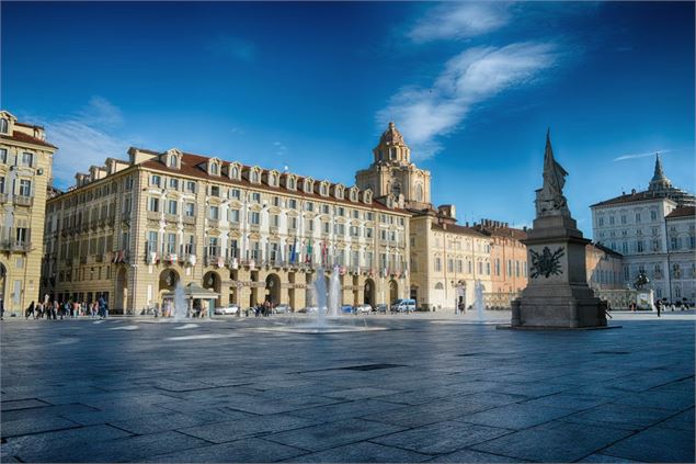 Turin, son marché et ses musées_Ugine