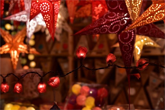 Marché de Noël - Image par G37G de Pixabay