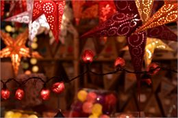 Marché de Noël - Image par G37G de Pixabay