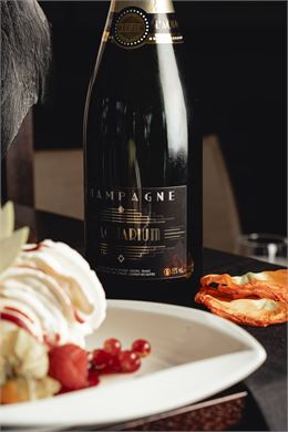 Nouvel An à la Brasserie l'Aquarium - @goldenreseau