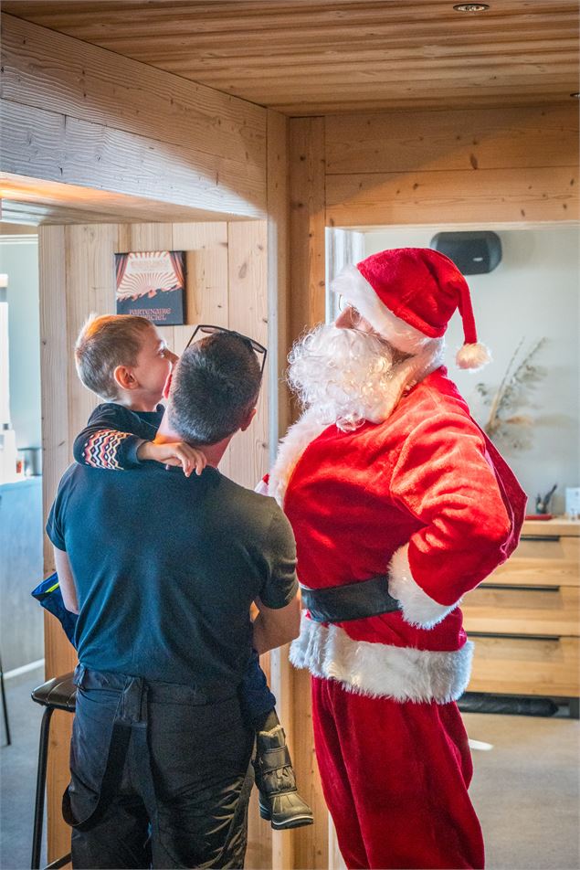 Venue du Père Noël au 1647_Manigod - 1647