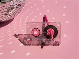 Soirée années 90-2000 - Freepik