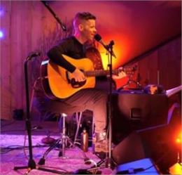 Trevor King - Local Bar_Praz-sur-Arly