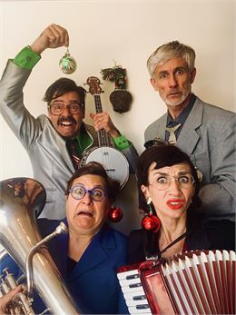 Boîte à l'être - Hors-saison de Cuivres en Dombes - la Toute Petite Compagnie