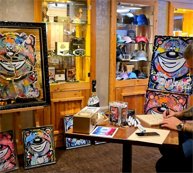 Mr Lemdi - Rencontre avec l'artiste et ateliers créatifs_Les Allues - Propriétaire