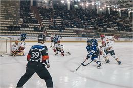 Match de hockey sur glace_Les Allues