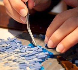 Atelier découverte de la mosaïque avec Katleen LEROY_Les Carroz-d'Arâches