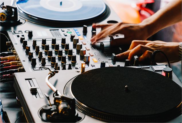 Concert - SK93 (I WOKS) FT JU CURVEUR_La Toussuire