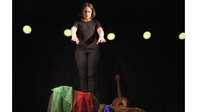 Spectacle Dans ma boîte - Cie La Foule en délire