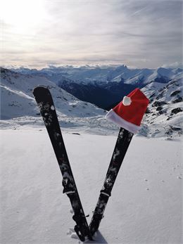 Le Père Noël glisse à Orelle - OT_Orelle