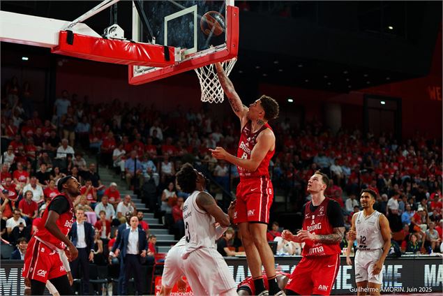 JL Bourg VS Paris Basketball_© Guilherme Amorin - © Guilherme Amorin