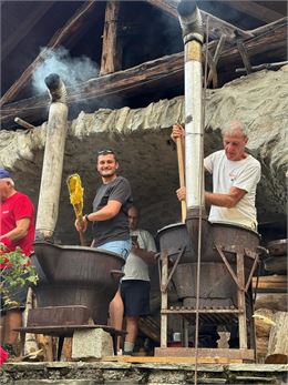 brassage polenta - Comité des fêtes Montsapey