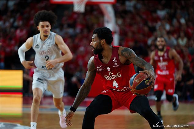 JL Bourg VS Paris Basketball_2_© Guilherme Amorin - © Guilherme Amorin