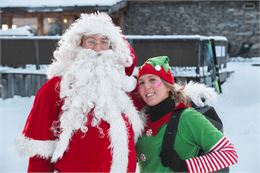 le Père Noël et un lutin - OTHMV-G.Lavila