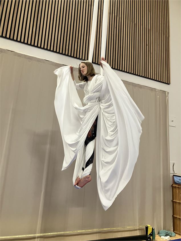 Stage cirque 7-9 ans et 10-15 ans_Bourg-en-Bresse - etac