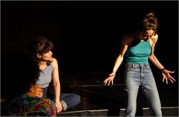 Spectacle "Toutes & chaos"_Chambéry - Cie Circée