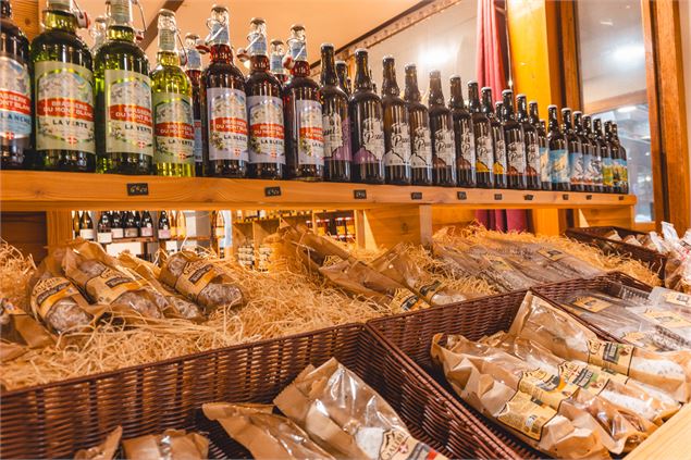 Produits régionaux de la Ferme des Maries Loux - Office de Tourisme Le Corbier