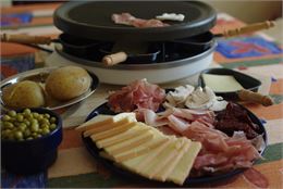 Dégustation Raclette_Cluses - Pixabay