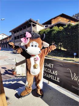 Pistache devant l'office de tourisme - OT Flumet/St Nicolas