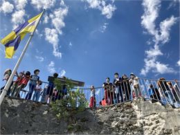 Scolaires au sommet de la Tour des comtes de Genève - OT La Roche-sur-Foron