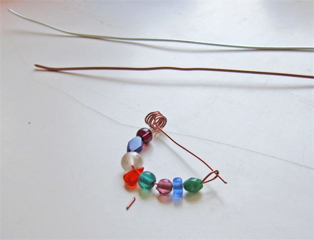 Atelier création de fibule au Musée Savoisien - Solenne Paul - Département de la Savoie