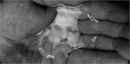 Images rémanentes de la disparition forcée – Vidéos de Óscar Muñoz (Colombie) et Vindhya Buthpitiya 