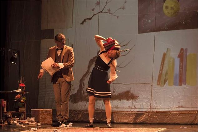 Pie et Eugène sur scène - Cie Dos Mundos