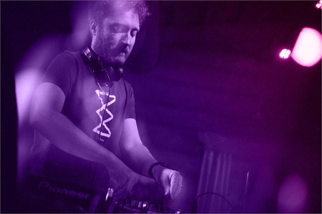 DJ Roux Libre | OFF THE PISTES_Morgins