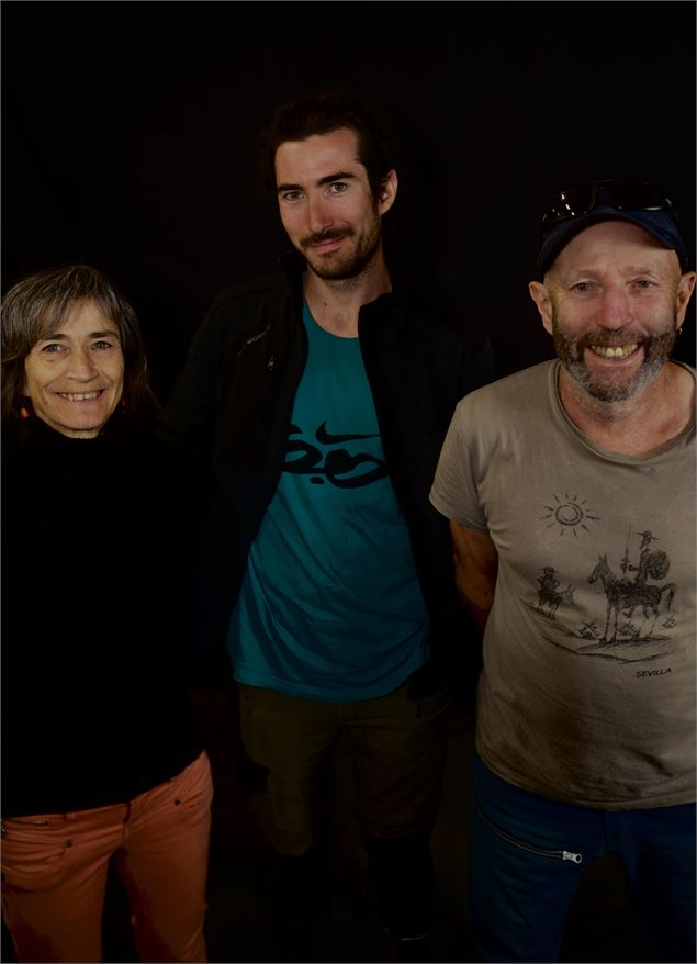 Noe, Pascal et Annick Quenard - Beneath Story Teller