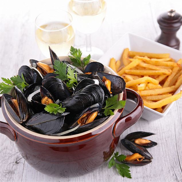Soirée moules-frites au Restaurant Comédie_Bellignat