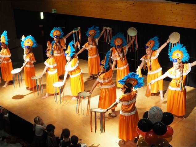 Danse de Bolivie - Mairie de Saint-Genis-Pouilly