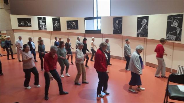 Animations dansantes - Association les Carrés