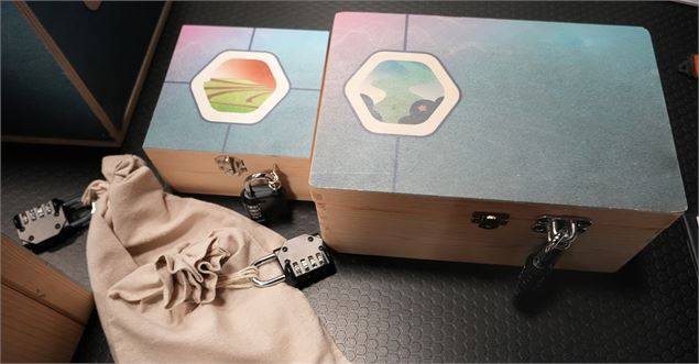 Boîtes des ateliers-jeux - La Turbine sciences