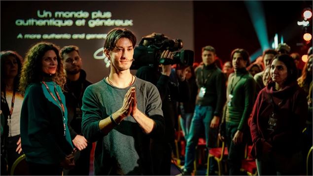 Cinéma | Gourou_Aime-la-Plagne - StudioCanal